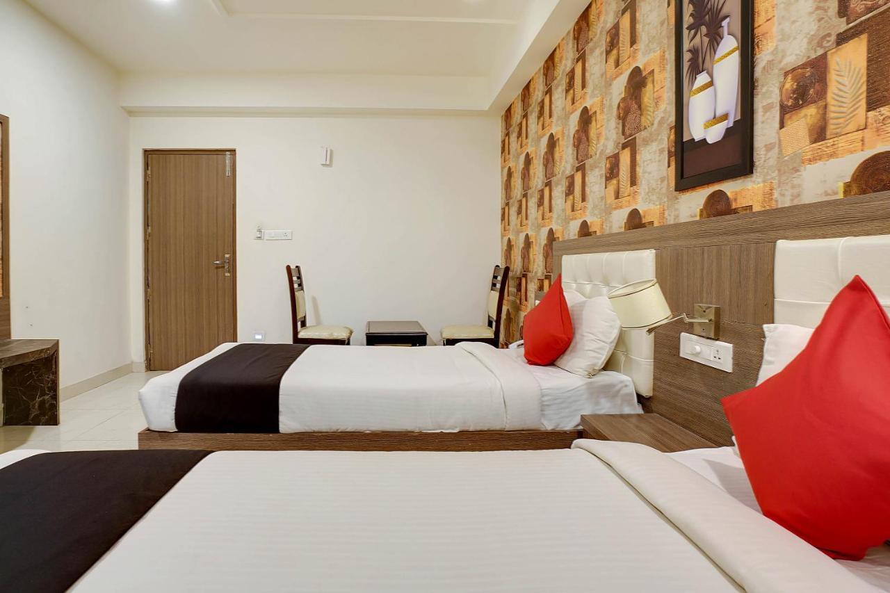 Townhouse Oak Sri Simran Park Hotel Near Secunderabad Railway Station 하이데라바드 외부 사진