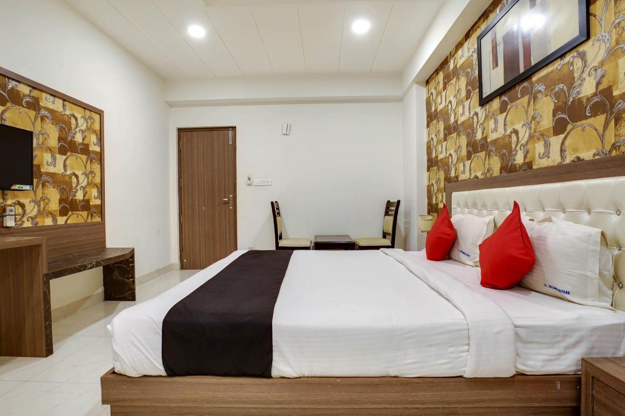 Townhouse Oak Sri Simran Park Hotel Near Secunderabad Railway Station 하이데라바드 외부 사진